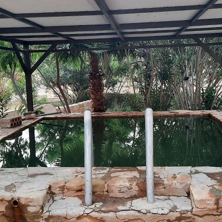 Afra Hot Springs Chalets At-Tafilah 外观 照片