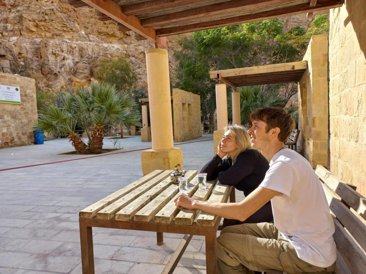 Afra Hot Springs Chalets At-Tafilah 外观 照片