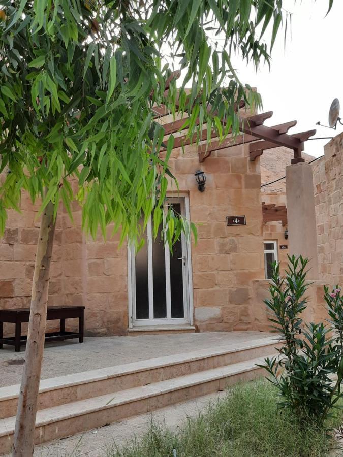 Afra Hot Springs Chalets At-Tafilah 外观 照片